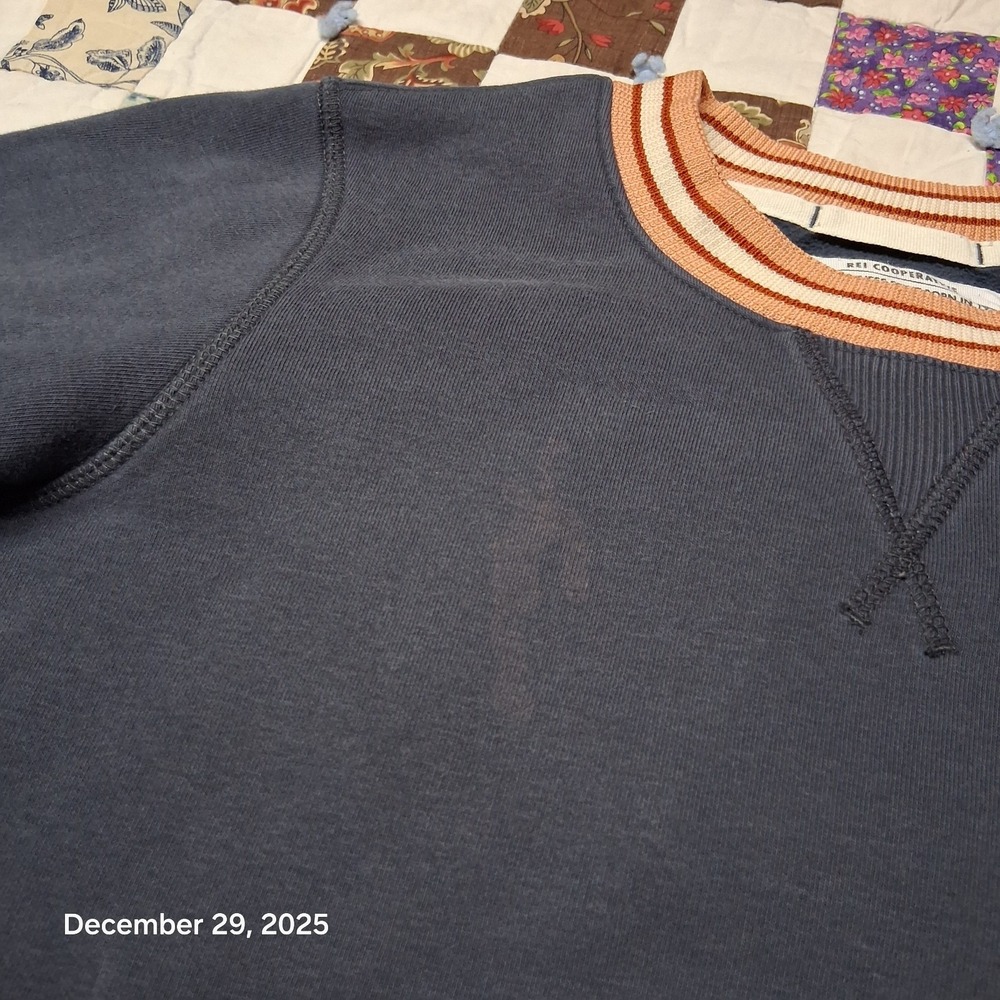 REI Blue Sweatshirt Womens Size Medium V Inset Crew Neck - Picture 3 of 10